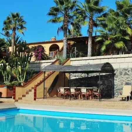 Casa Sevilla By Interhome بيت للعطل *